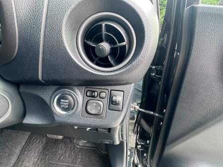 2018 Toyota Vitz - photo 7