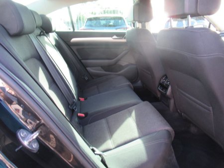 2019 Volkswagen Passat - photo 8