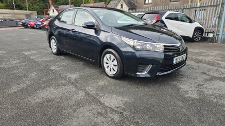 2015 Toyota Corolla - photo 2