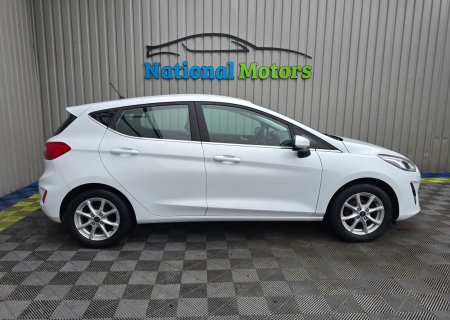 2019 Ford Fiesta - photo 2