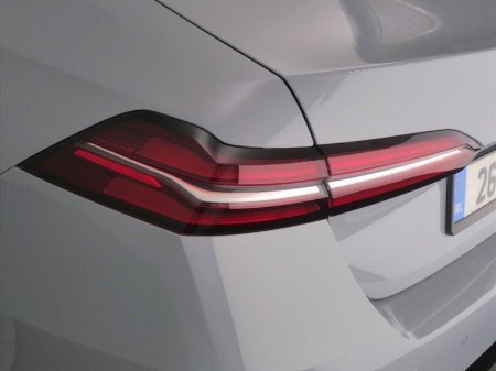 2026 BMW 5-Series - photo 20