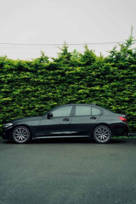 2022 BMW 3-Series - photo 2