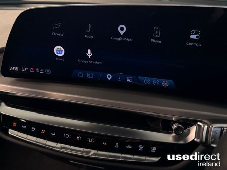 2025 Cadillac Lyriq - photo 11