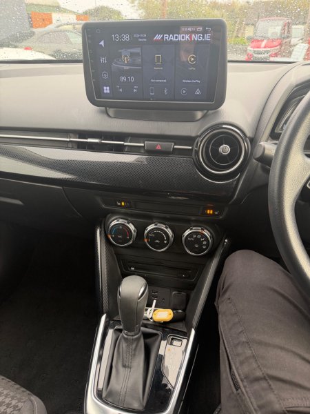 2017 Mazda Demio - photo 9