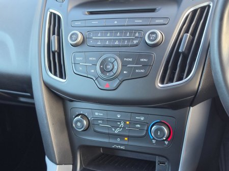 2017 Ford Focus - photo 20