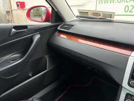 2010 Volkswagen Passat - photo 24