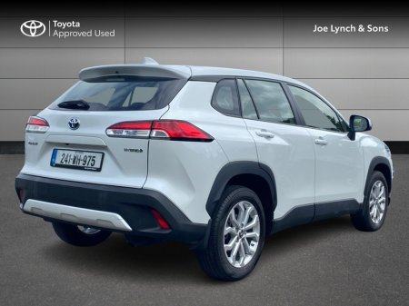 2024 Toyota Corolla Cross - photo 2
