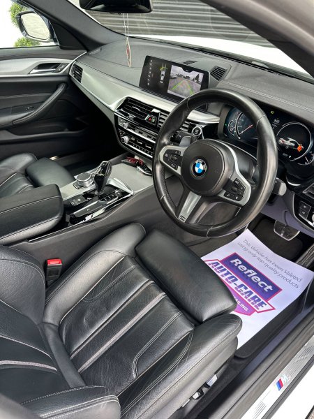 2017 BMW 5-Series - photo 19