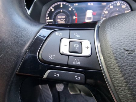 2017 Volkswagen Passat - photo 18