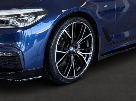 2020 BMW 5-Series - photo 9