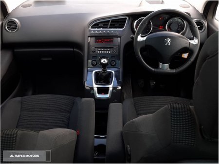 2015 Peugeot 5008 - photo 2