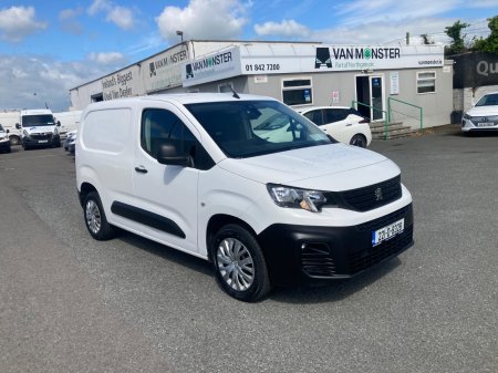 2022 Peugeot Partner