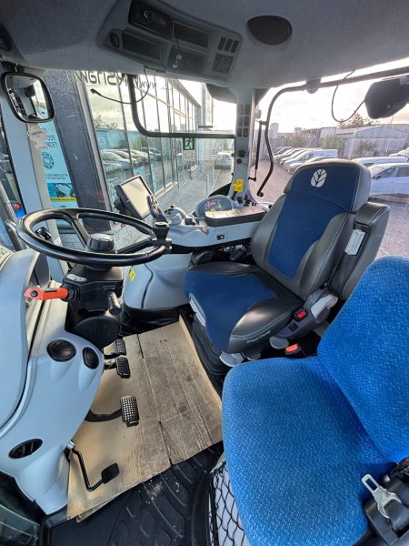 2016 New Holland T7.210 - photo 5