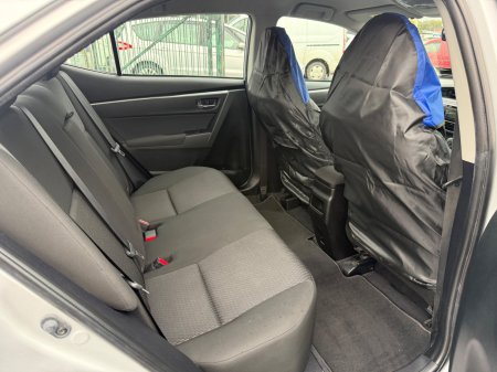 2014 Toyota Corolla - photo 16
