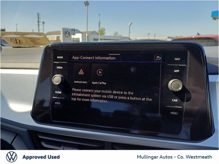 2025 Volkswagen T-Roc - photo 17
