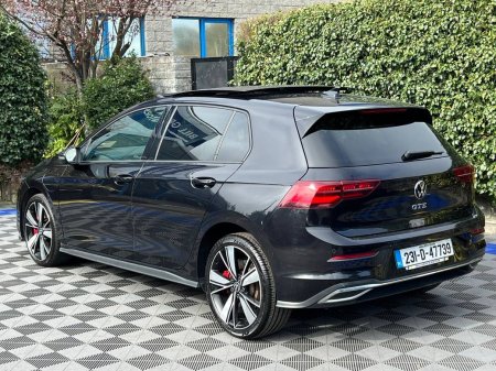 2023 Volkswagen Golf - photo 7