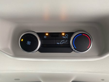 2026 Ford Tourneo Custom - photo 24