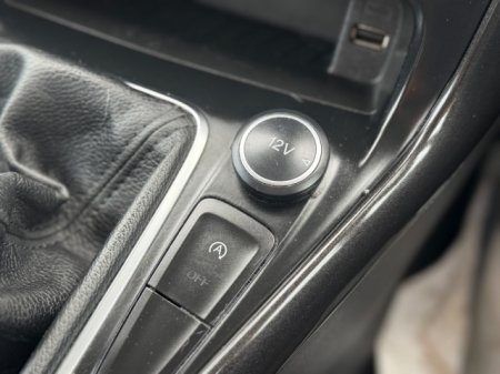 2017 Ford Focus - photo 17