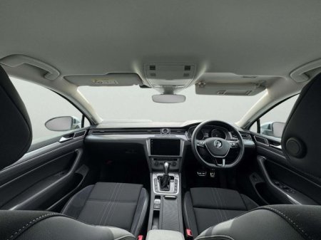2019 Volkswagen Passat - photo 14