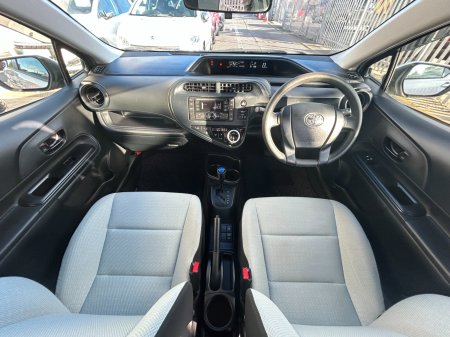 2019 Toyota Aqua - photo 10