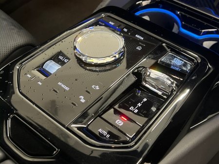 2025 BMW i5 - photo 10