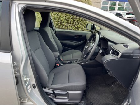 2023 Toyota Corolla - photo 10