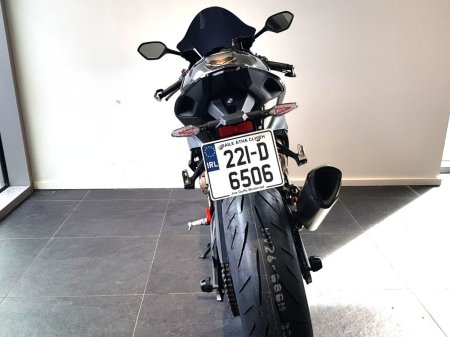 2022 BMW S 1000 RR - photo 7