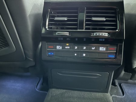 2023 Volkswagen Touareg - photo 43