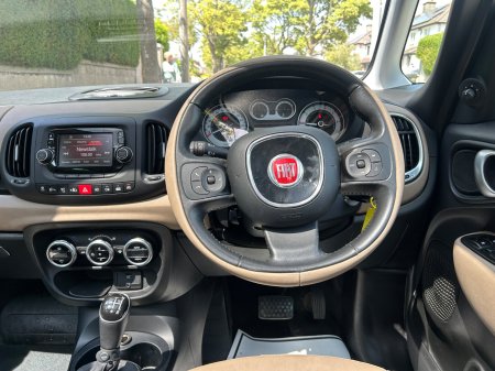 2015 Fiat 500L - photo 13