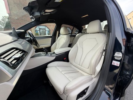 2020 BMW 5-Series - photo 15