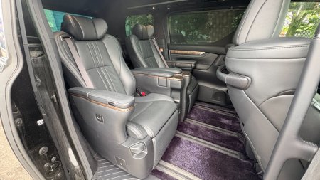 2023 Toyota Alphard - photo 8