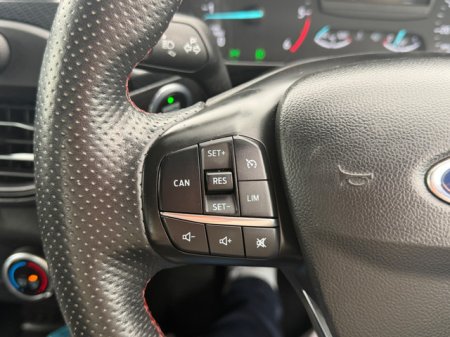 2020 Ford Focus - photo 13