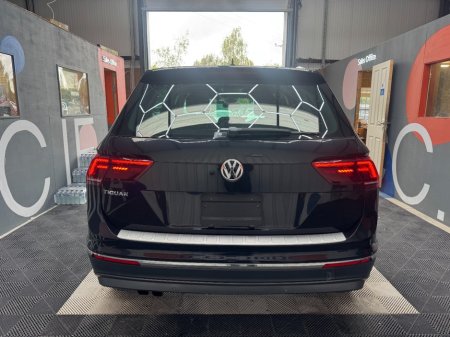 2018 Volkswagen Tiguan - photo 4