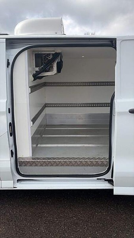 2024 Ford Transit Custom - photo 2