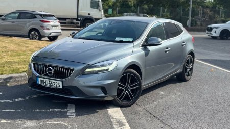 2018 Volvo V40 D2 (120hp) R-Design