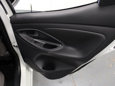 2021 Toyota Yaris - photo 28