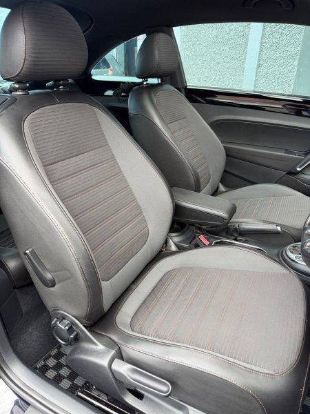 2013 Volkswagen Beetle - photo 5
