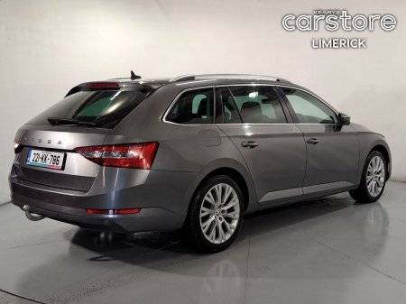 2022 Skoda Superb - photo 3