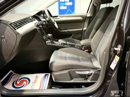 2022 Volkswagen Passat - photo 11