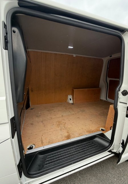 2022 Volkswagen Transporter - photo 11