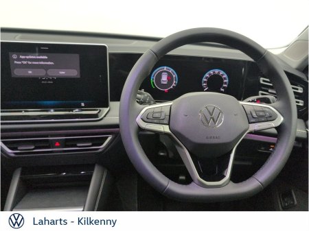 2026 Volkswagen Tiguan - photo 2