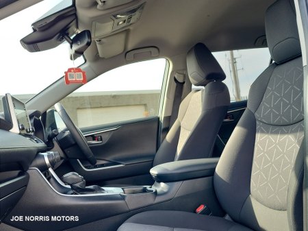 2022 Toyota RAV4 - photo 2