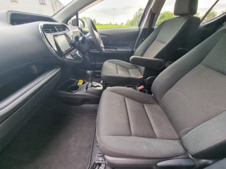 2019 Toyota Aqua - photo 20