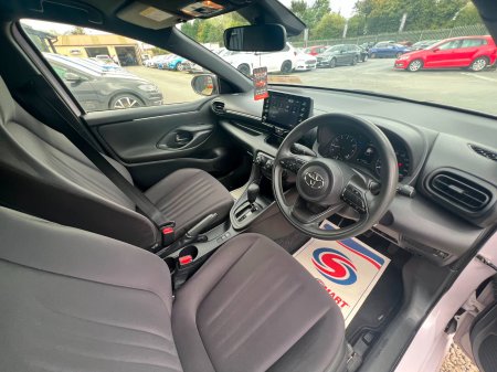 2020 Toyota Yaris - photo 9