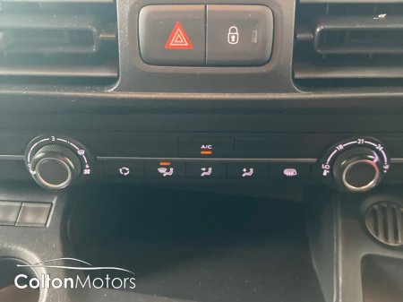 2023 Toyota Proace - photo 26