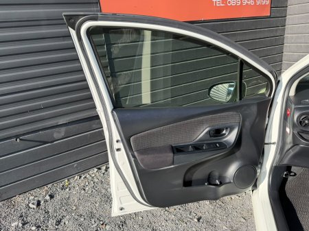 2017 Toyota Yaris - photo 20