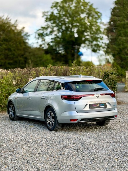 2021 Renault Megane - photo 15