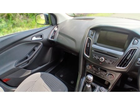 2018 Ford Focus - photo 13