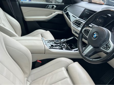 2021 BMW X5 - photo 4