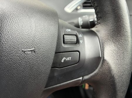 2016 Peugeot 208 - photo 18